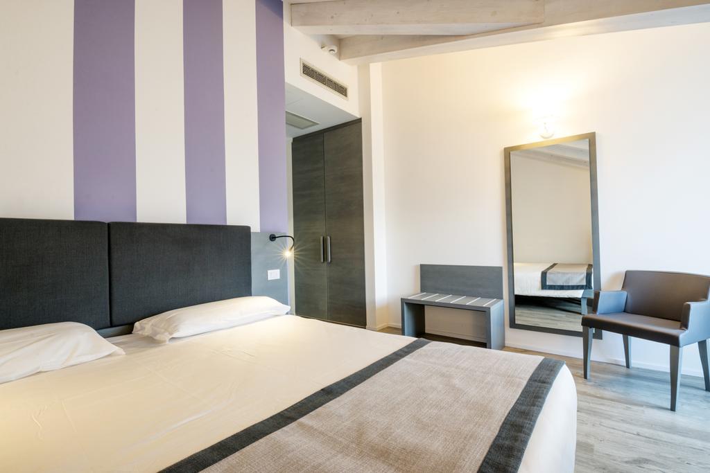Hotel Bavaria Levico Terme Exterior photo